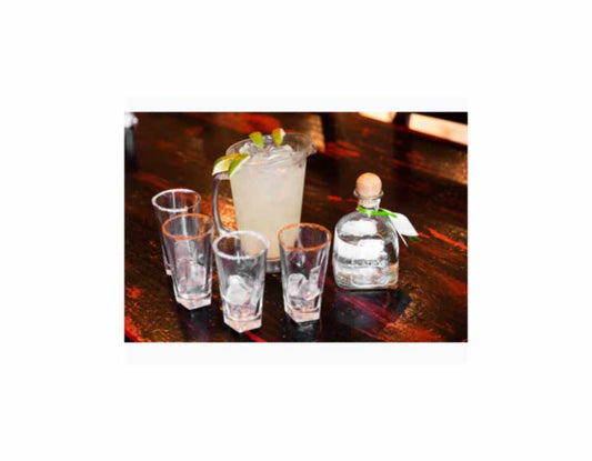 Reasons you should drink a shot of tequila every day
